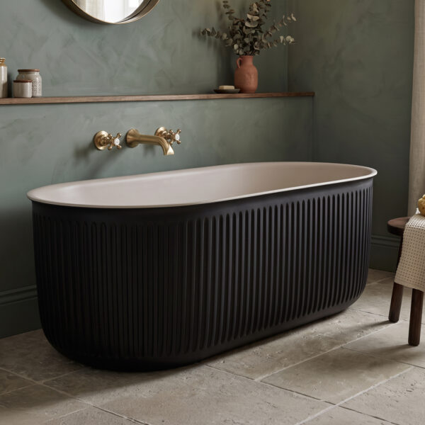 Sophia Matt Black ridged freestanding bath | Delivery UK and Ireland | Bathshed