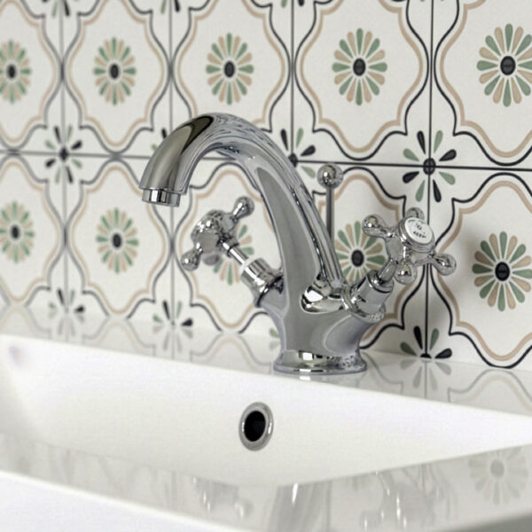 York Chrome Traditional Basin Mixer Tap | Shower Clearance Sale | Nationwide delivery UK and Ireland | Bathshed