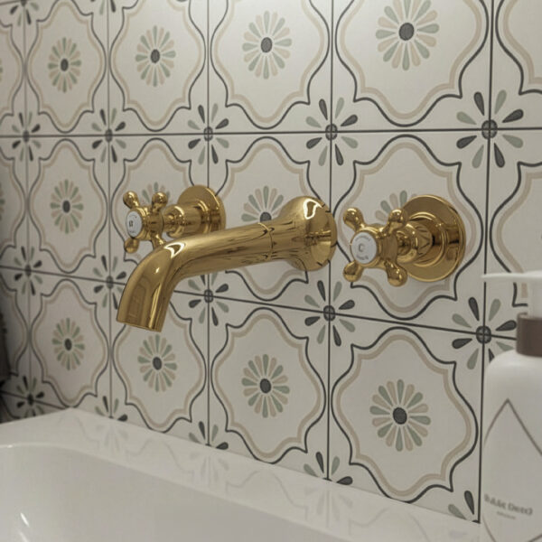 York Brass Wall Mounted Bath Spout & Stop Taps | Wall Mounted Taps | Taps | Delivery UK and Ireland | Bathshed