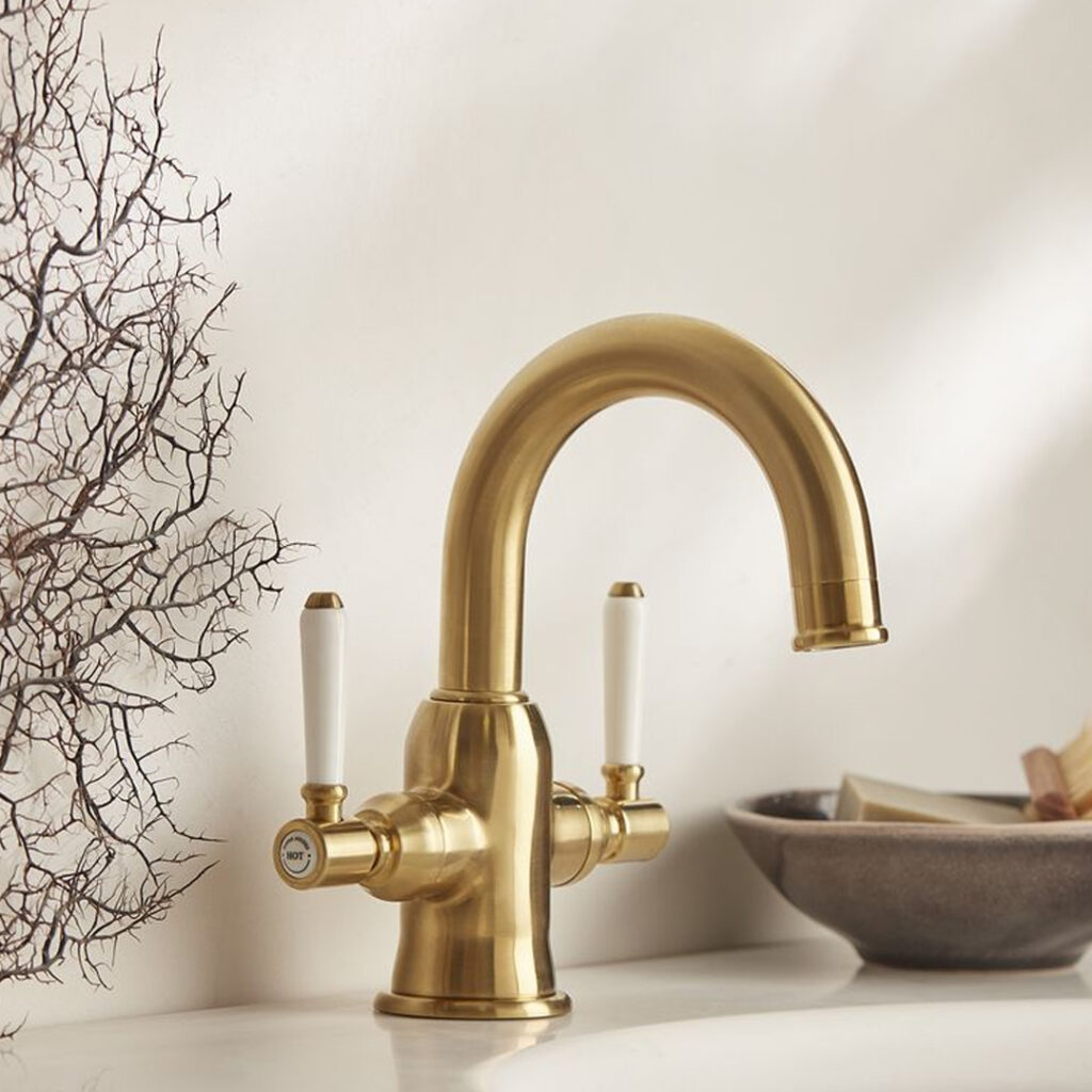 Keswick Basin Mixer With Click Waste