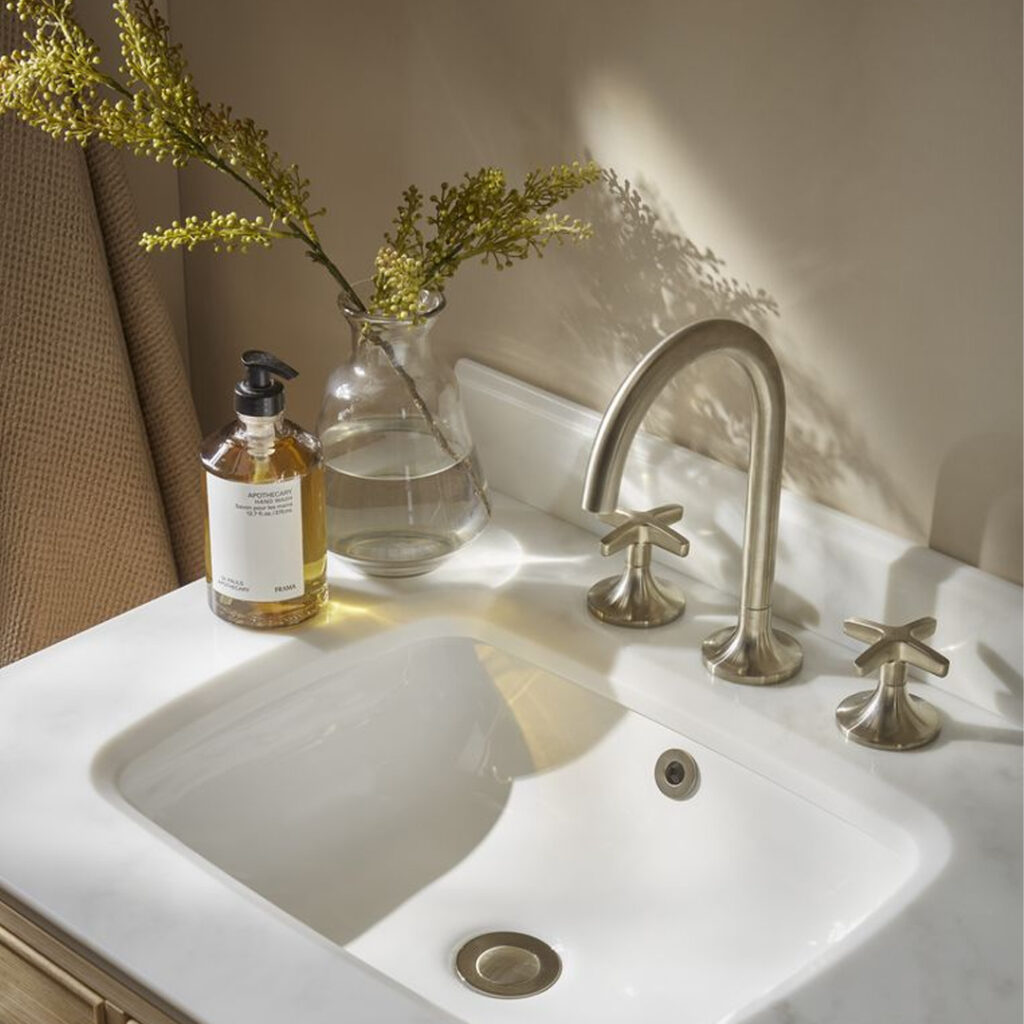 Walcot 3 Tap Hole Basin Mixer With Waste