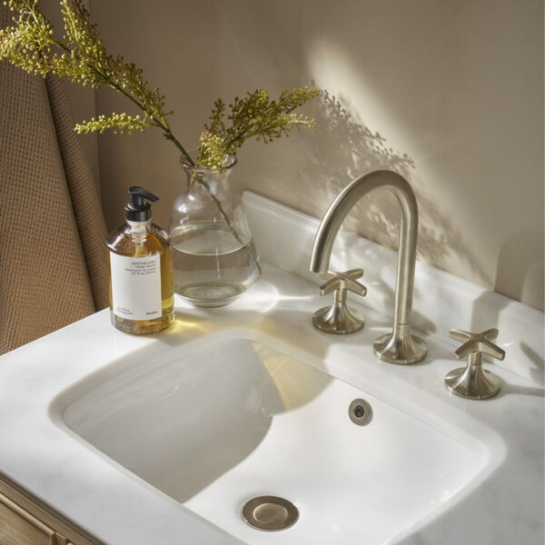 Walcot 3 Tap Hole Basin Mixer With Waste